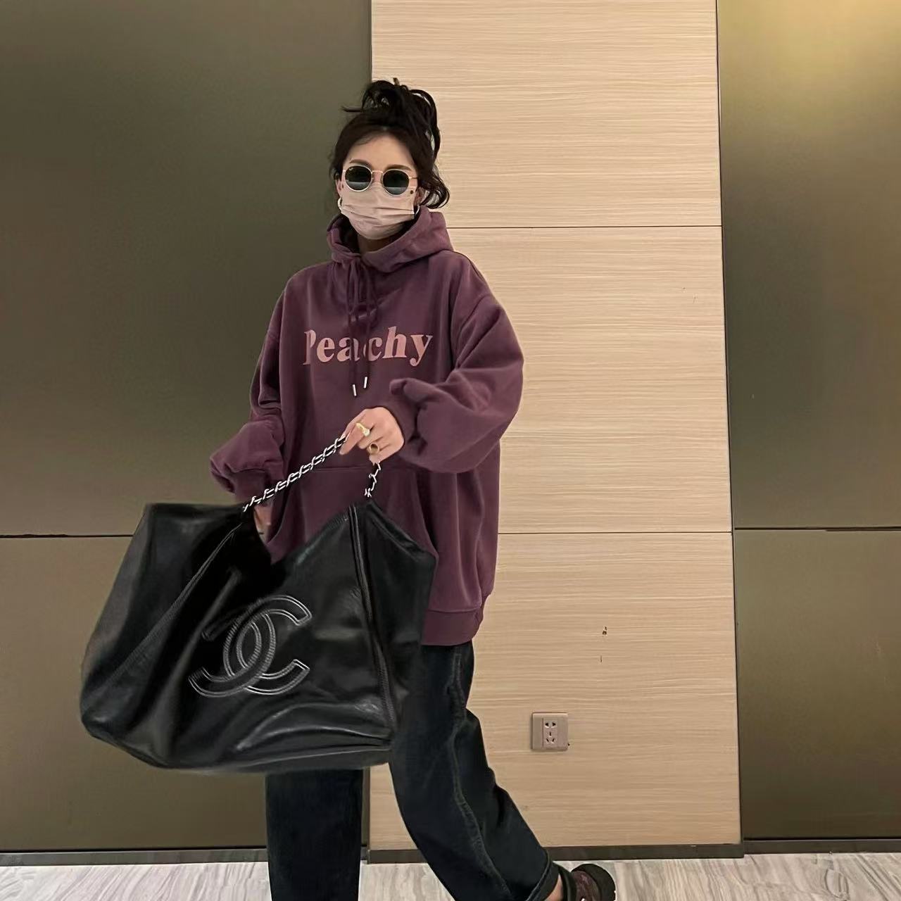 CHANE1 刺繍大ロゴチェーンショッピングバッグ【 50％割引+送料無料】