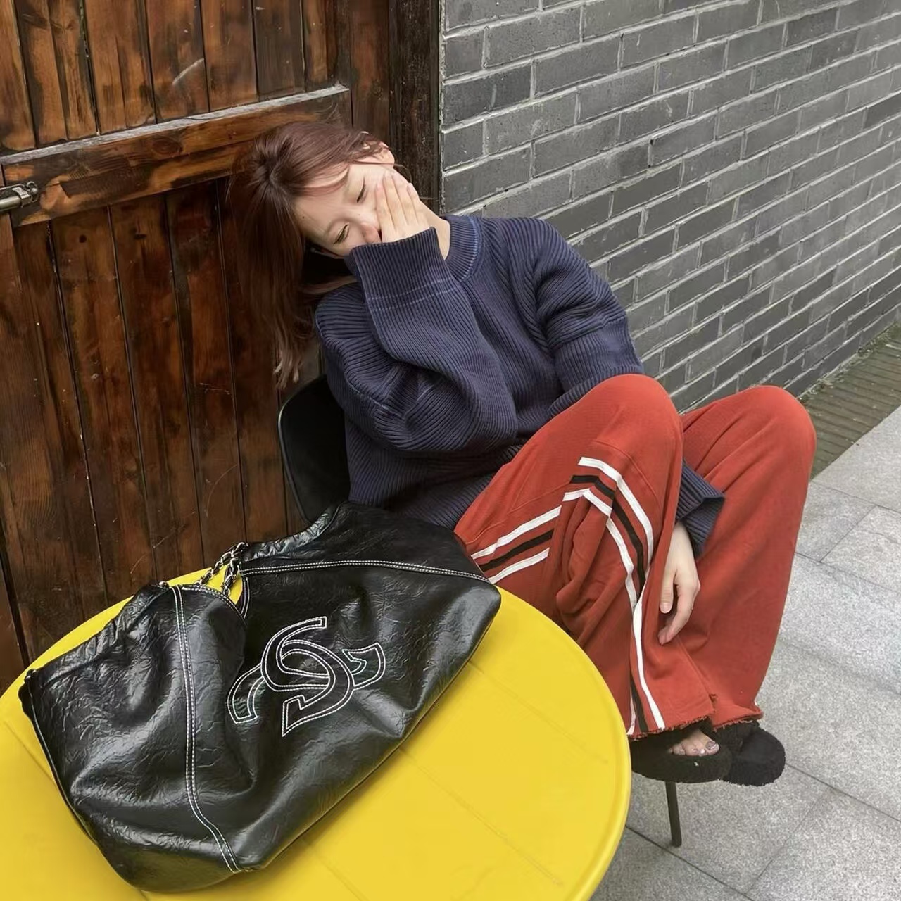 CHANE1 刺繍大ロゴチェーンショッピングバッグ【 50％割引+送料無料】