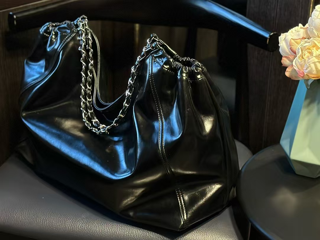 CHANE1 刺繍大ロゴチェーンショッピングバッグ【 50％割引+送料無料】