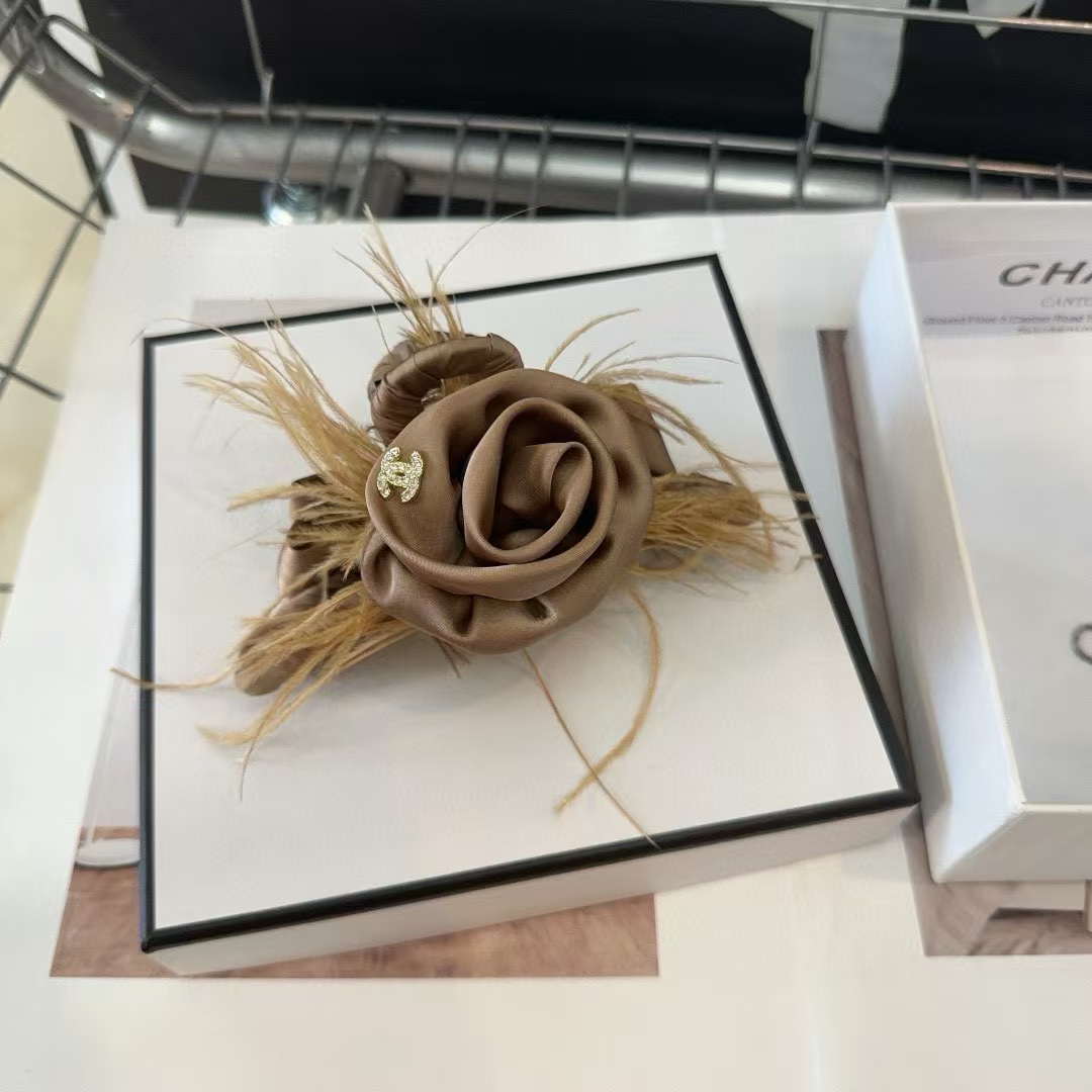 CHANE1 AB 両面ヘアクリップ【 50％割引+送料無料】