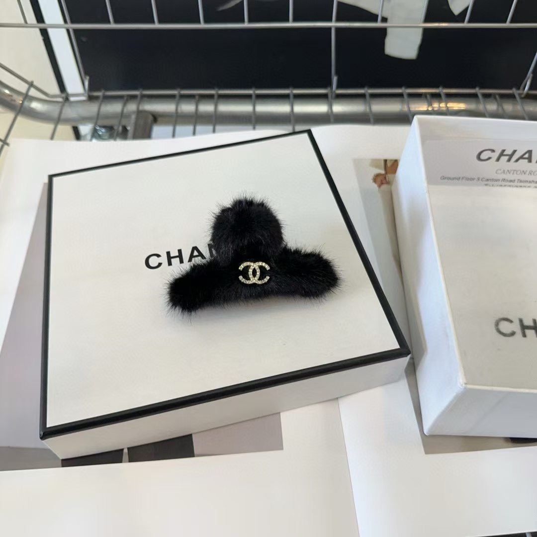 CHANE1 ダブルC ぬいぐるみ ヘアクリップ【 50％割引+送料無料】