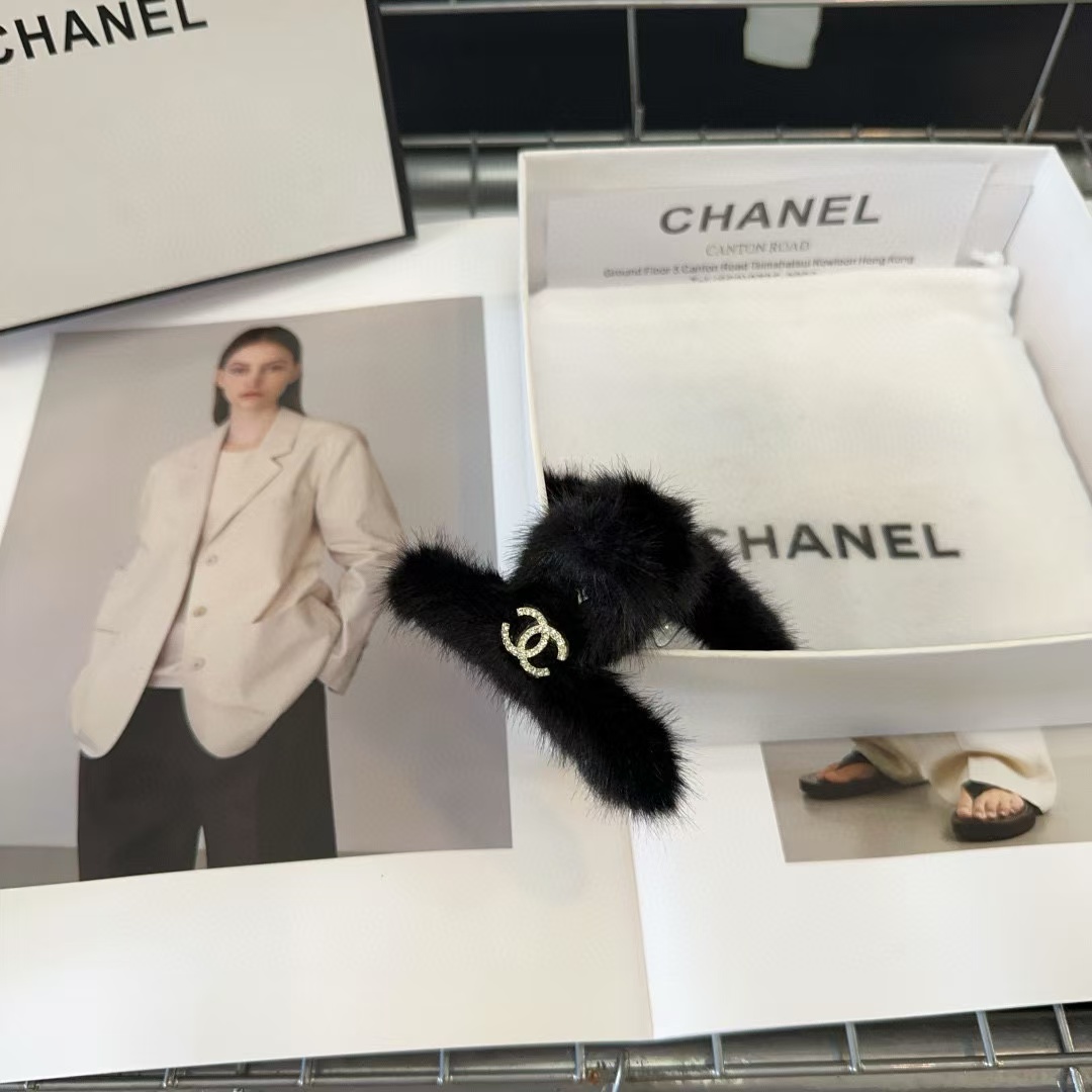 CHANE1 ダブルC ぬいぐるみ ヘアクリップ【 50％割引+送料無料】