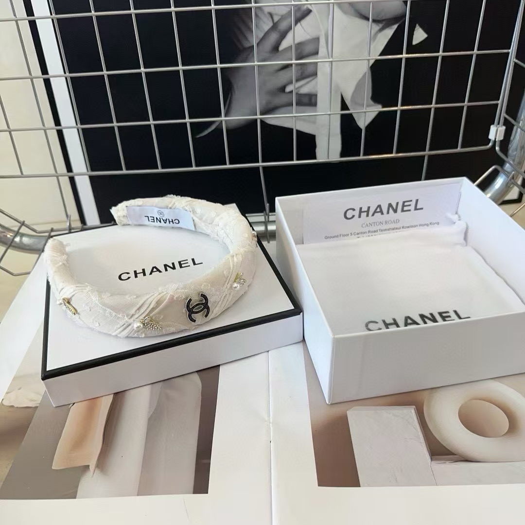 CHANE1 ダブル C バタフライ パール カチューシャ【 50％割引+送料無料】