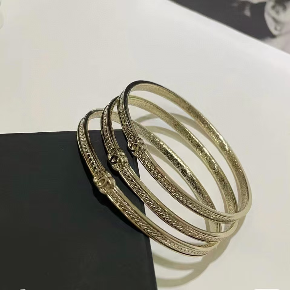 CHANE1 ダブル C スネークボーン スリーインワン ブレスレット【50％割引+送料無料】