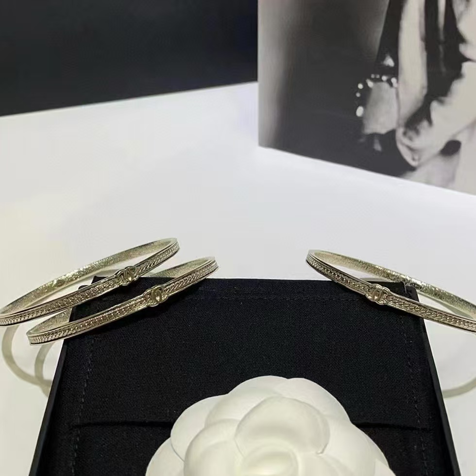 CHANE1 ダブル C スネークボーン スリーインワン ブレスレット【50％割引+送料無料】