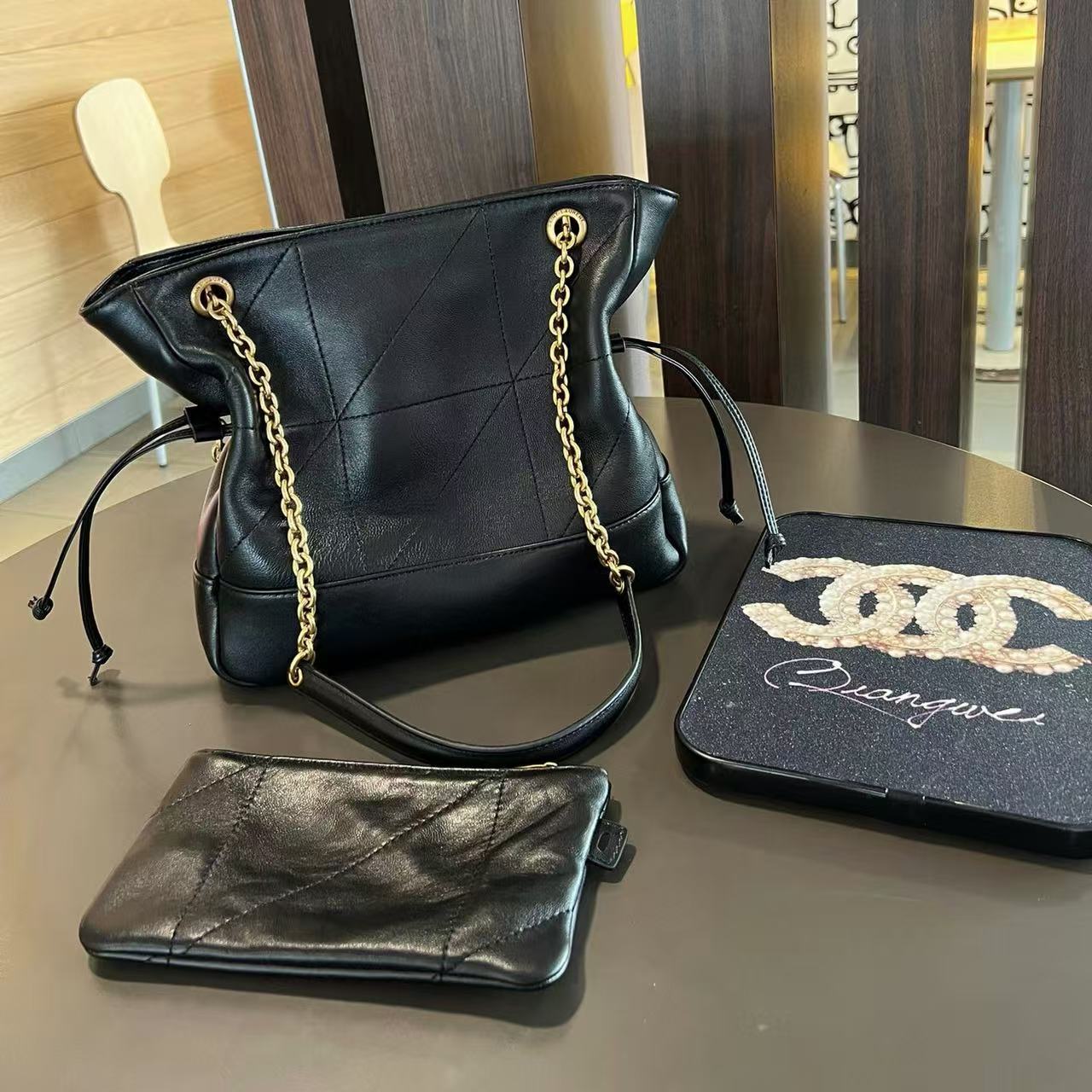 YSL 牛革チェーンバッグ【50％割引+送料無料】