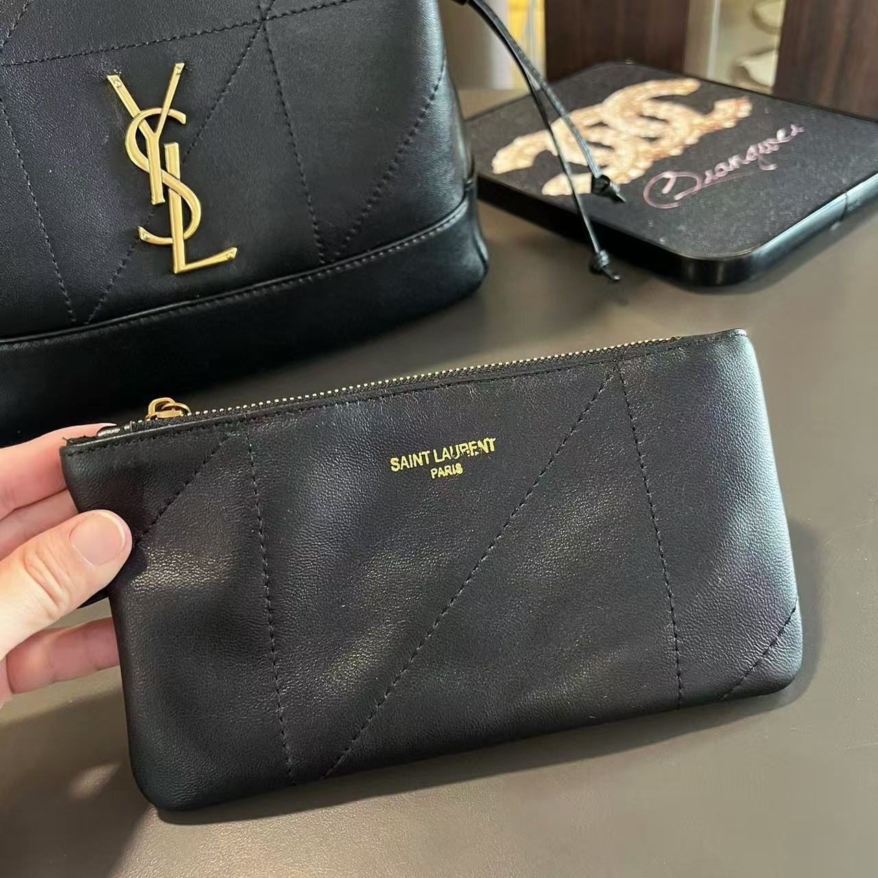 YSL 牛革チェーンバッグ【50％割引+送料無料】