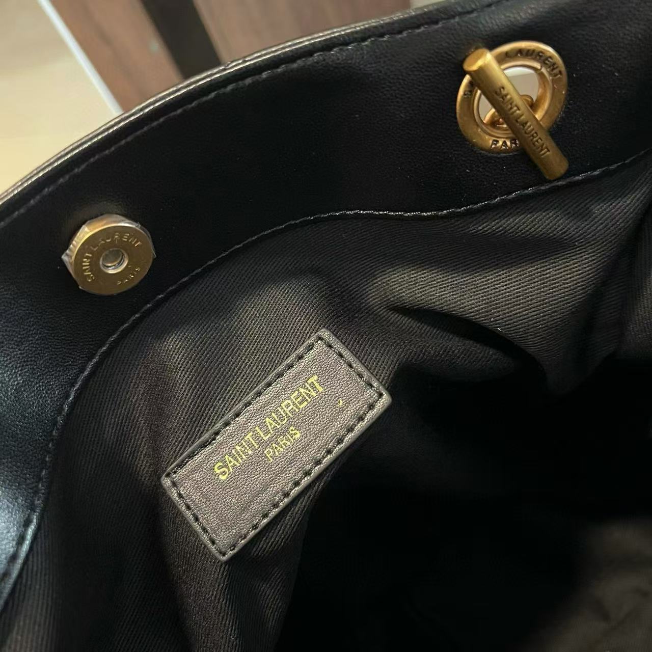 YSL 牛革チェーンバッグ【50％割引+送料無料】