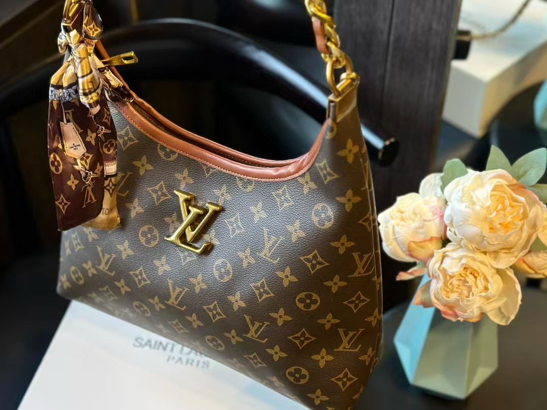 LV老眼チェーン脇下バッグ【50％割引+送料無料】