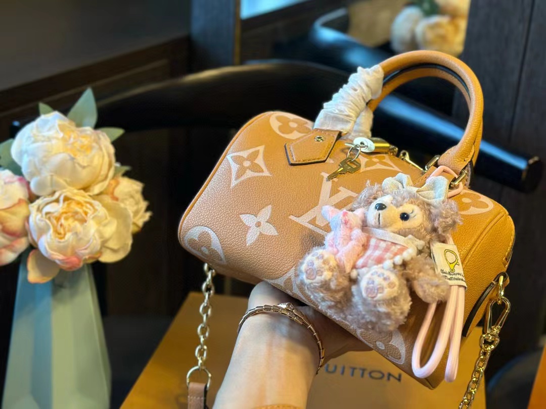 LV Speedy 牛革ハンドクロスボディバッグ【50％割引+送料無料】