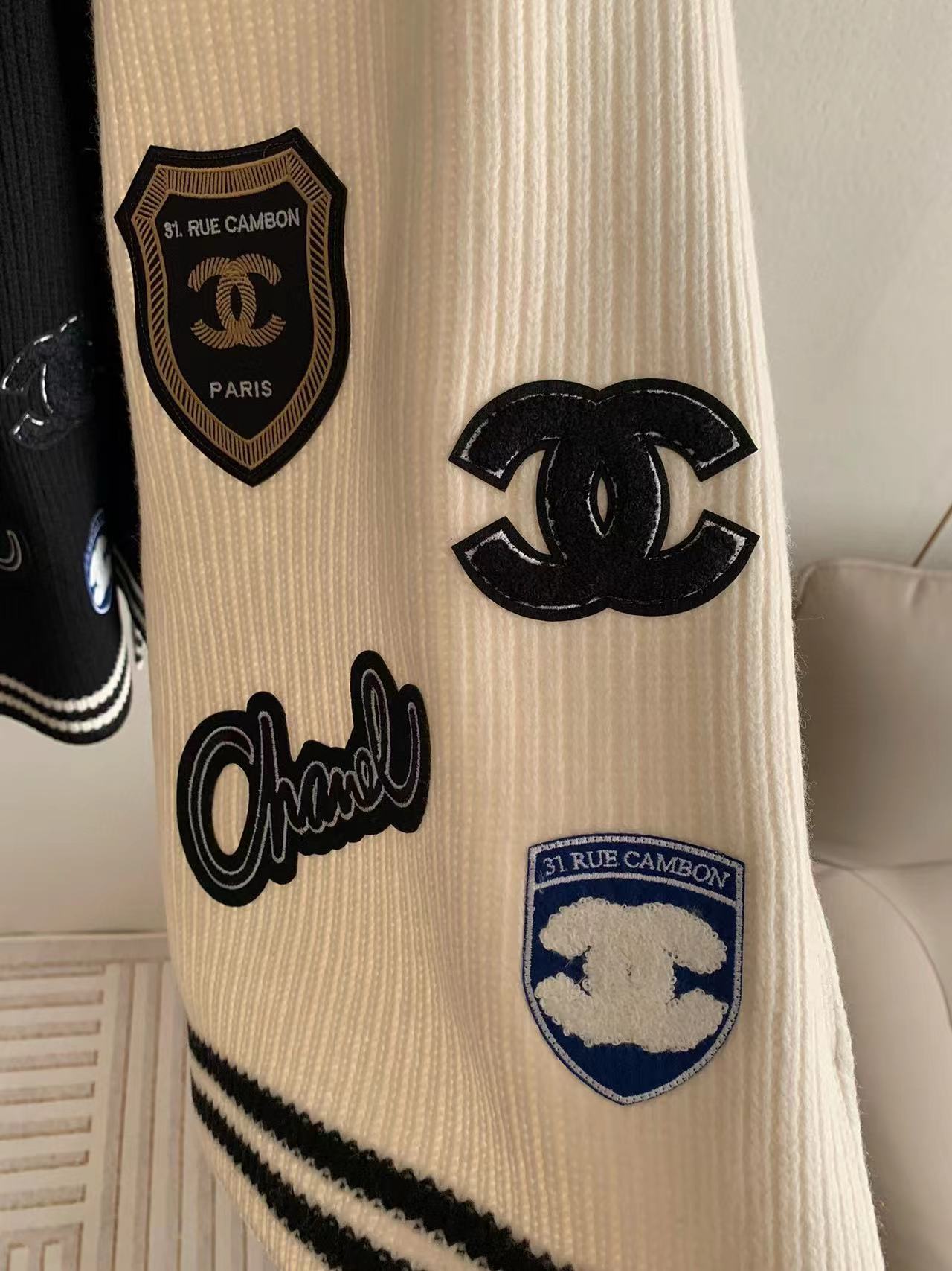 CHANE1 マイクロ刺繍カシミア ニット スカーフ【50％割引+送料無料】