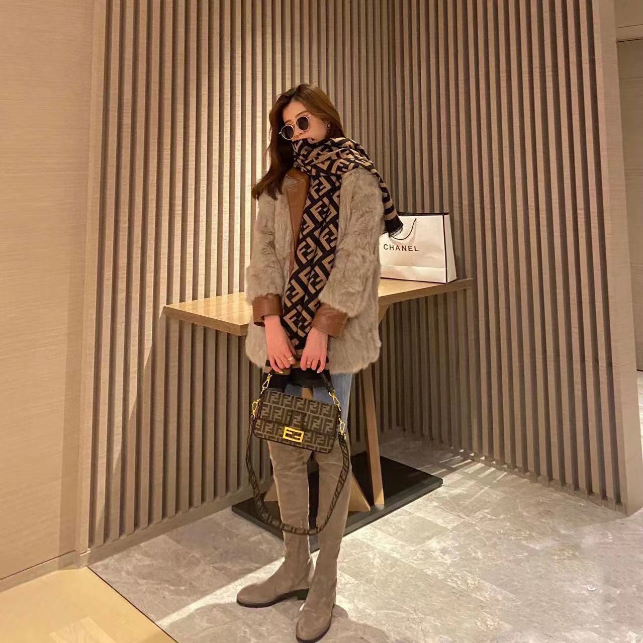 FEND1 FF カシミアスカーフ【50％割引+送料無料】