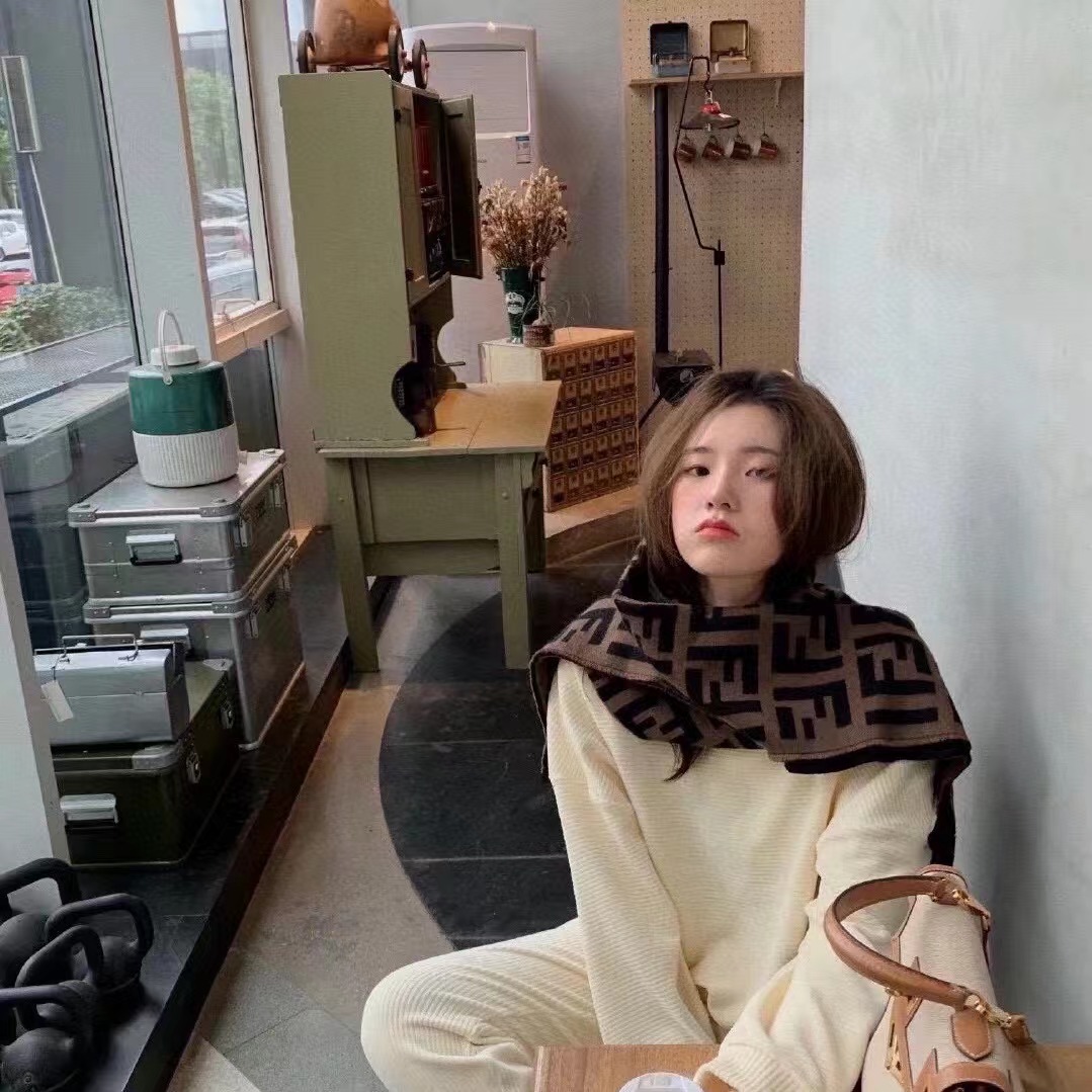 FEND1 FF カシミアスカーフ【50％割引+送料無料】