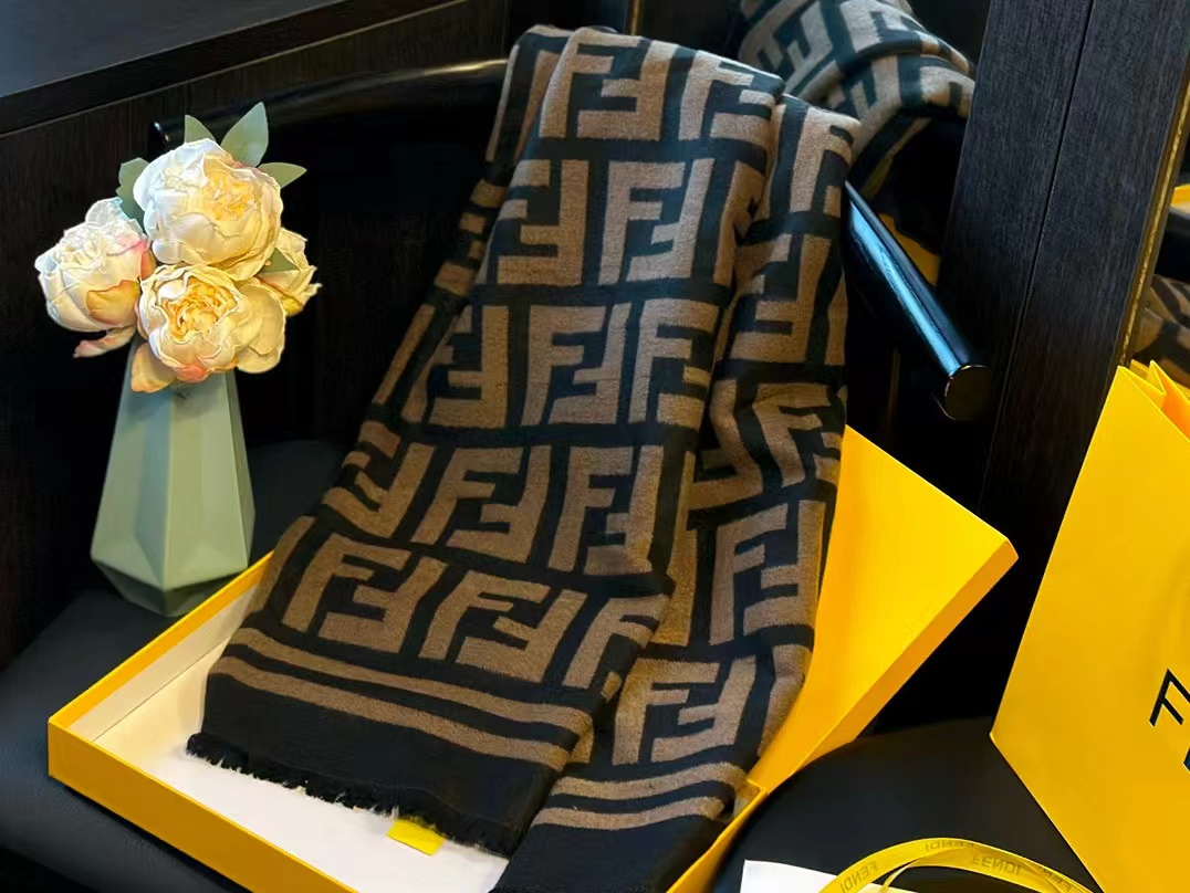 FEND1 FF カシミアスカーフ【50％割引+送料無料】