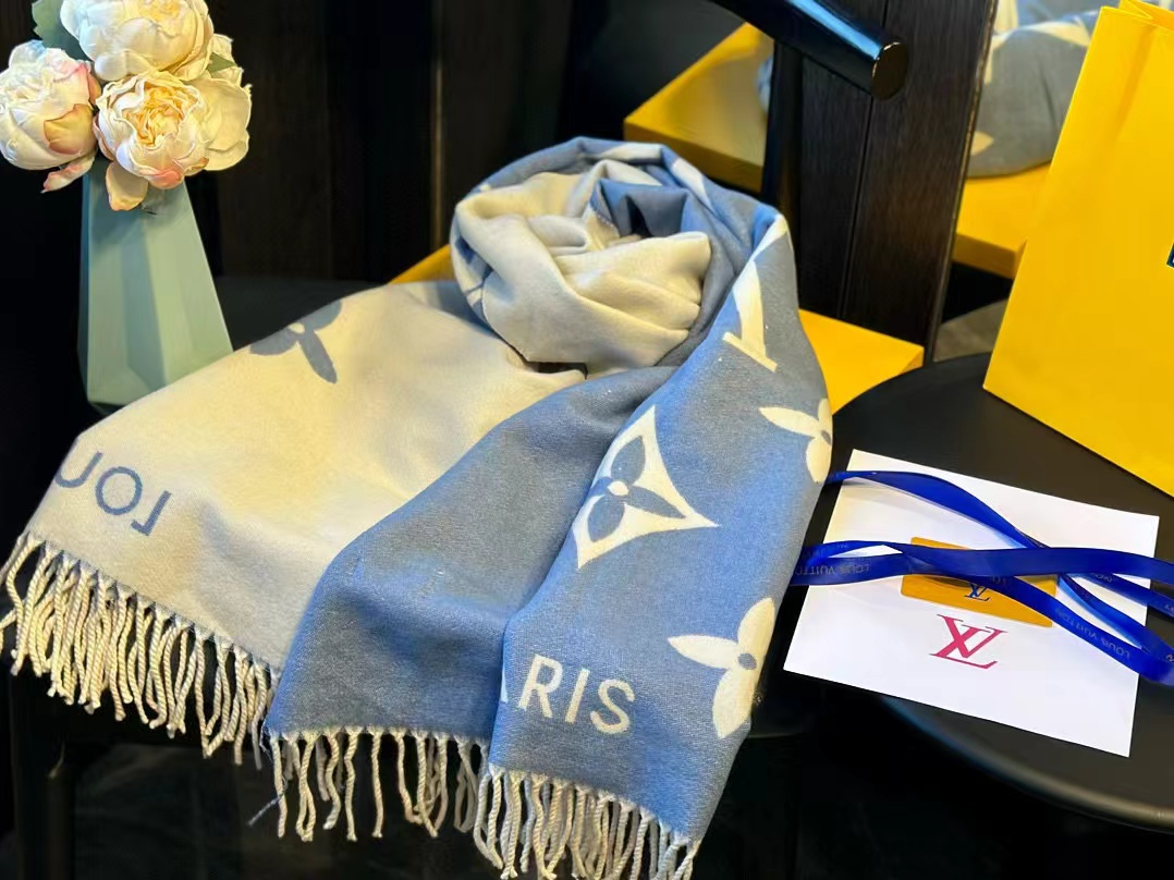 LV 四つ葉のクローバー タッセル カシミヤスカーフ【50％割引+送料無料】