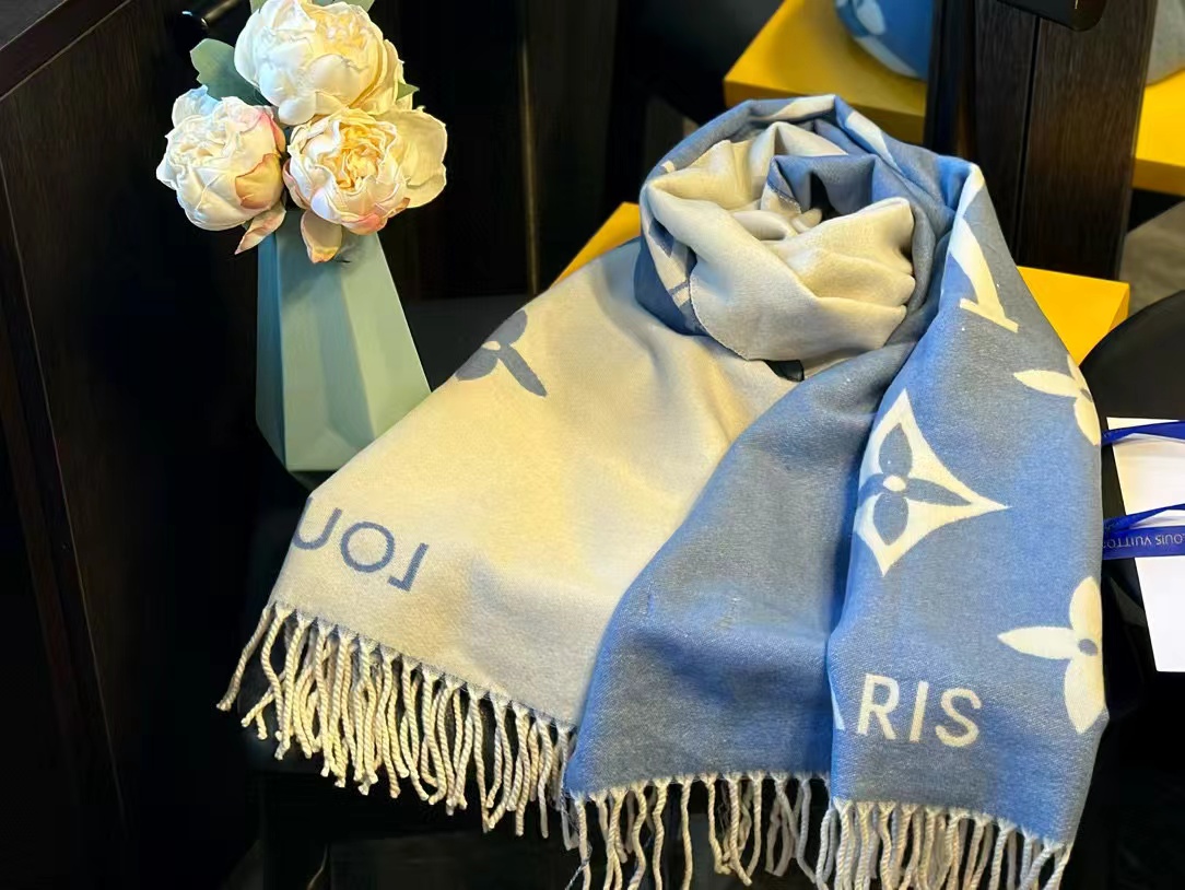 LV 四つ葉のクローバー タッセル カシミヤスカーフ【50％割引+送料無料】