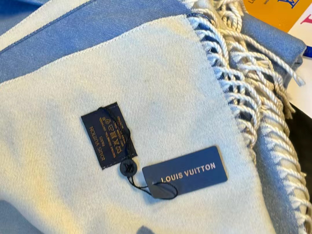 LV 四つ葉のクローバー タッセル カシミヤスカーフ【50％割引+送料無料】