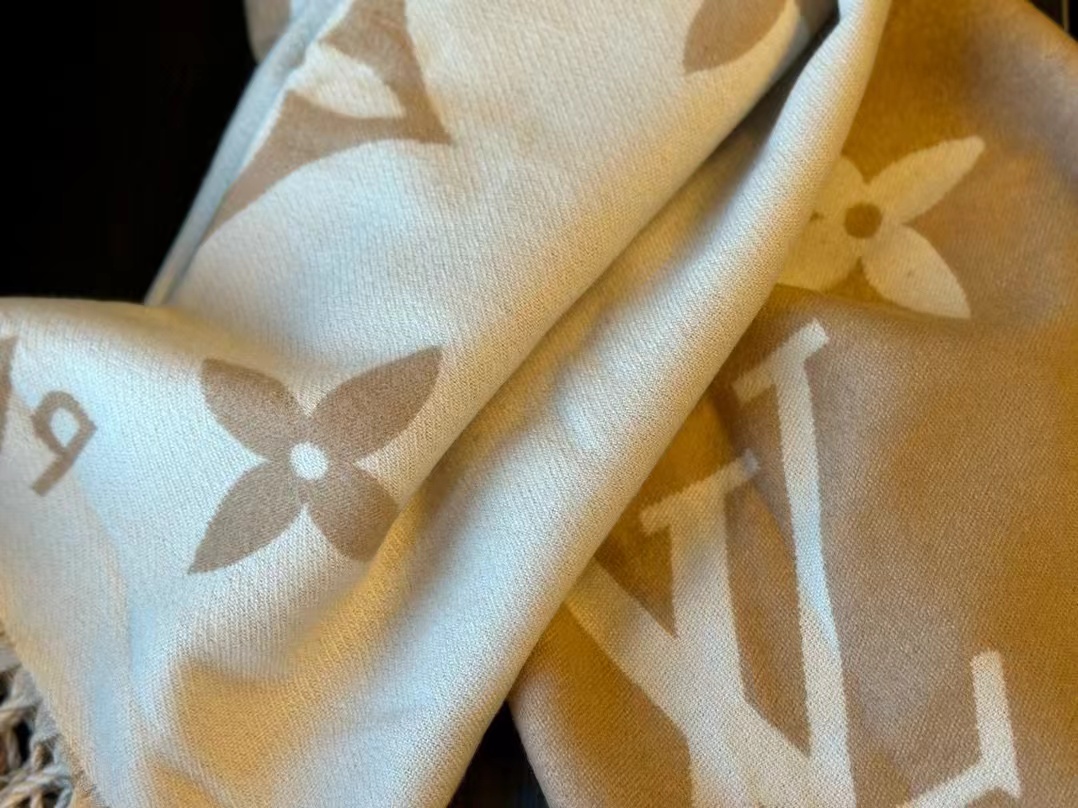 LV 四つ葉のクローバー カシミヤ フリンジスカーフ B【50％割引+送料無料】