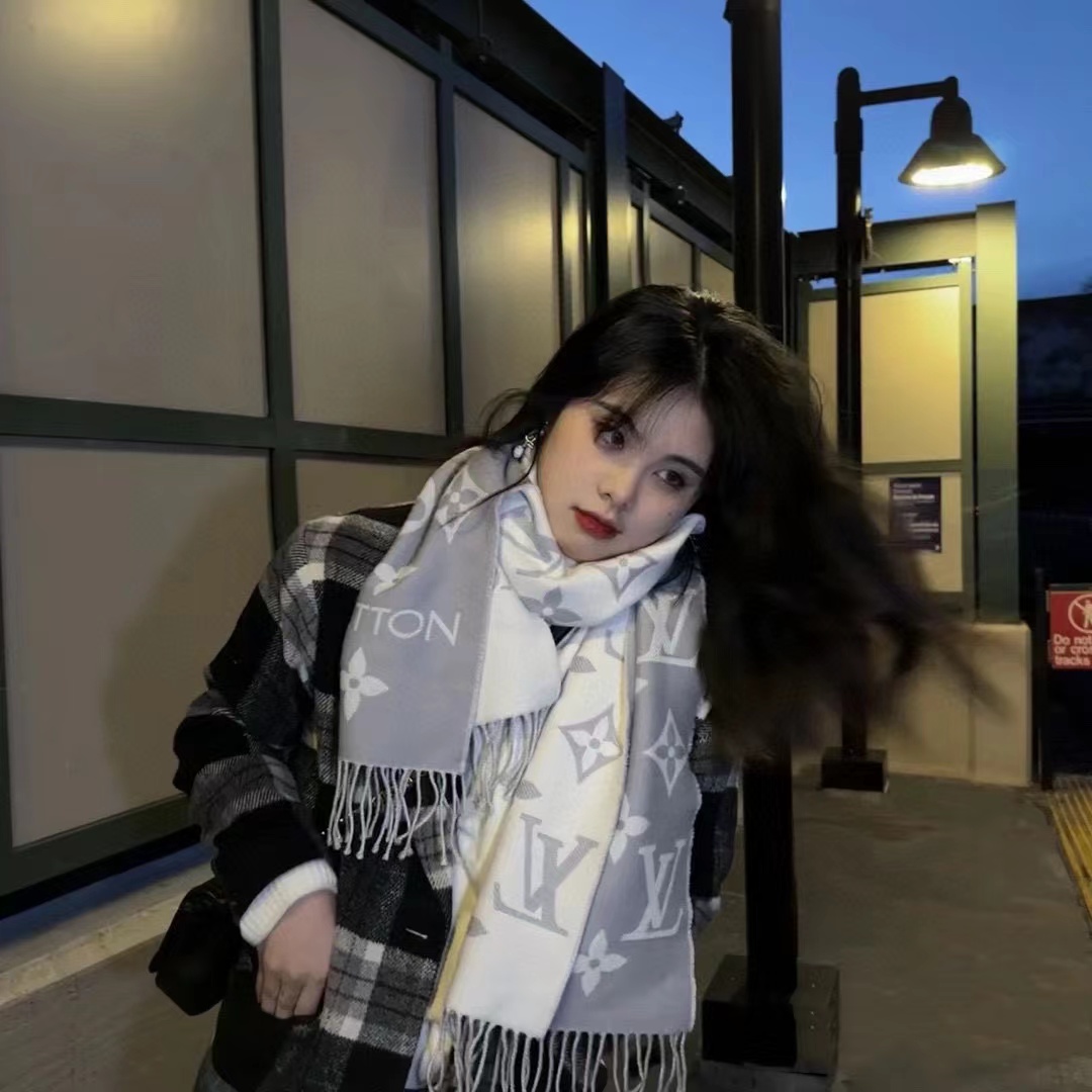 LVジャカード両面カシミヤ【50％割引+送料無料】