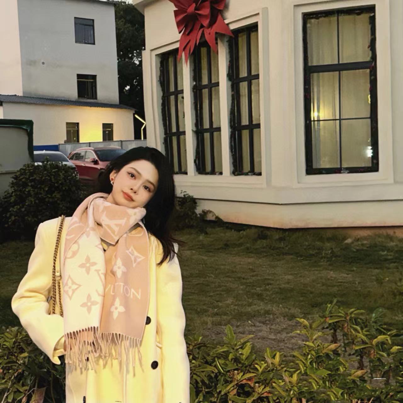 LVジャカード両面カシミヤ【50％割引+送料無料】