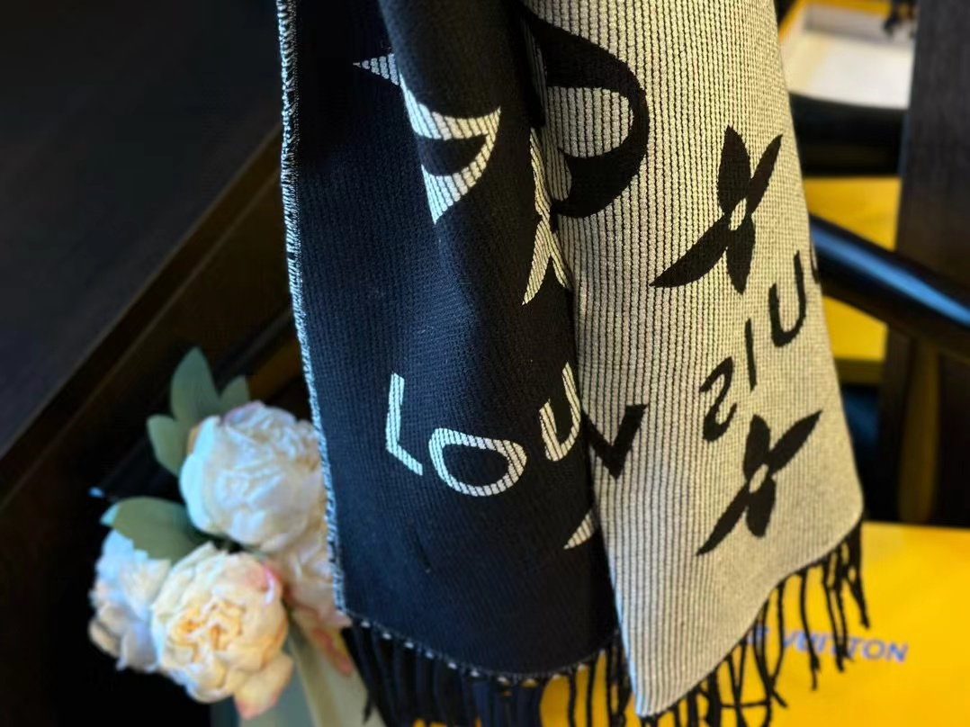 LVジャカード両面カシミヤ【50％割引+送料無料】