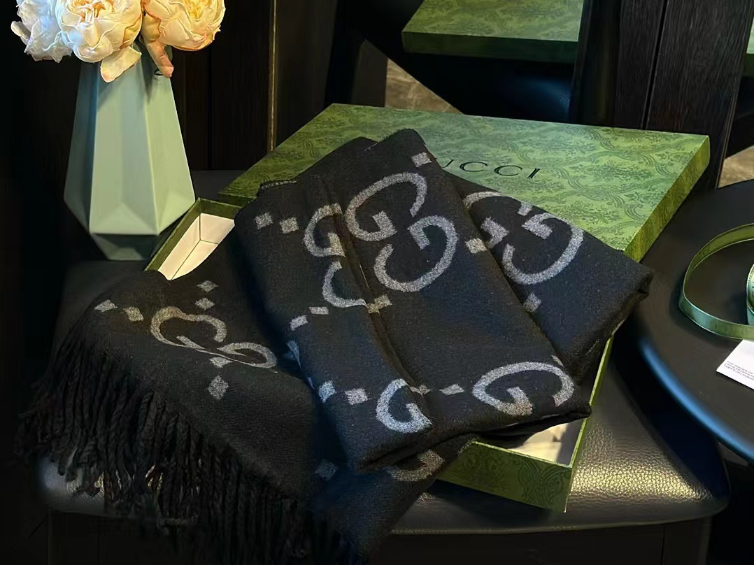 GUCC1 クラシック フリンジ カシミア スカーフ【50％割引+送料無料】