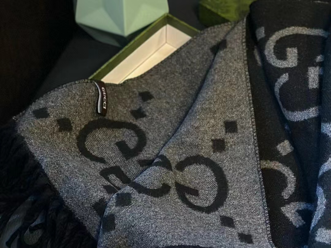 GUCC1 クラシック フリンジ カシミア スカーフ【50％割引+送料無料】