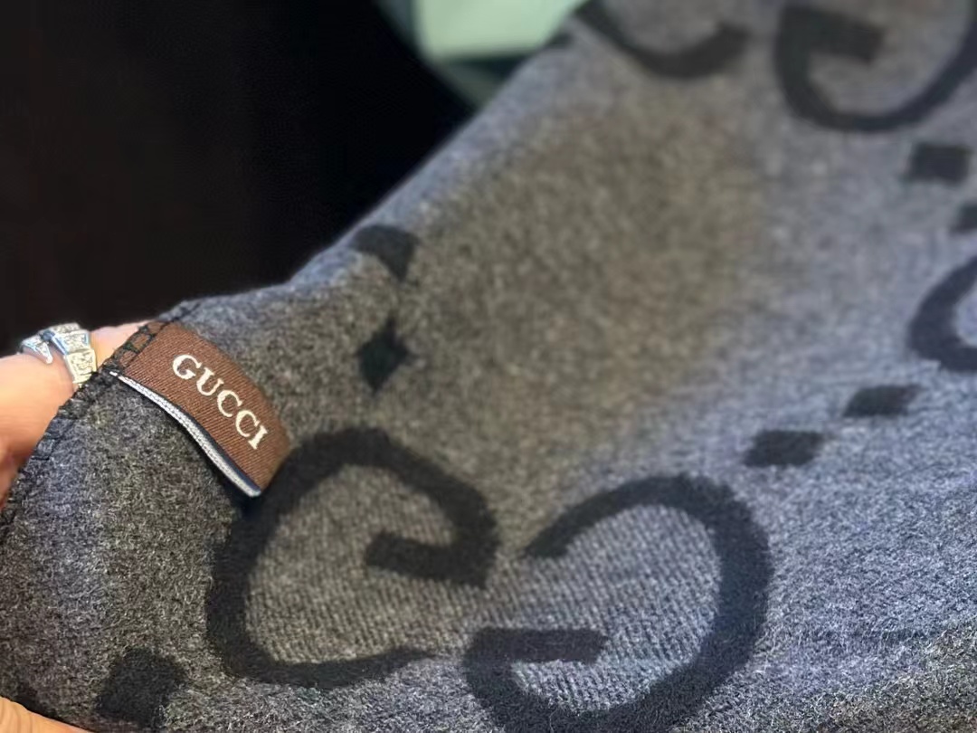 GUCC1 クラシック フリンジ カシミア スカーフ【50％割引+送料無料】