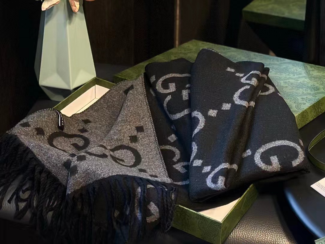 GUCC1 クラシック フリンジ カシミア スカーフ【50％割引+送料無料】