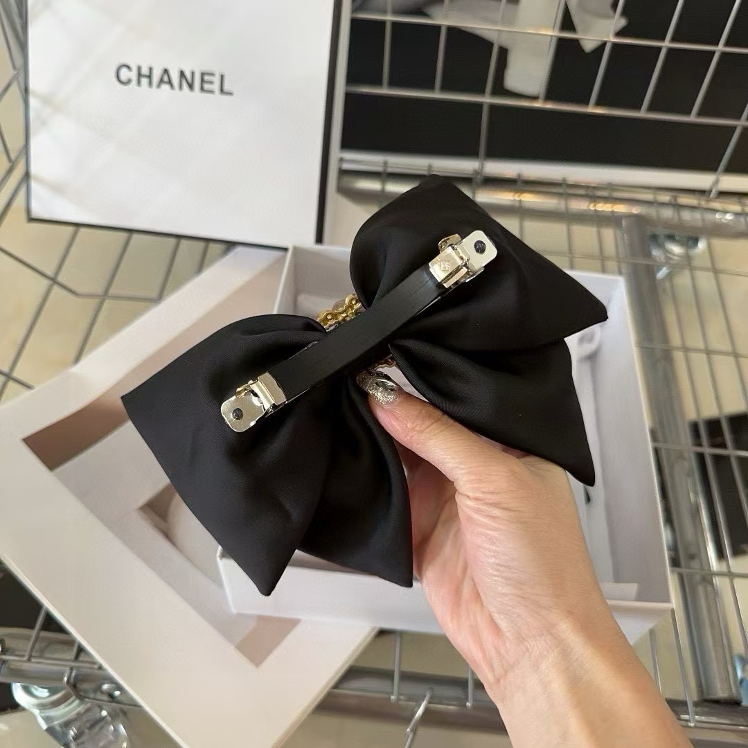 CHANE1 ダブルC ラインストーン ヘアピン【50％割引+送料無料】