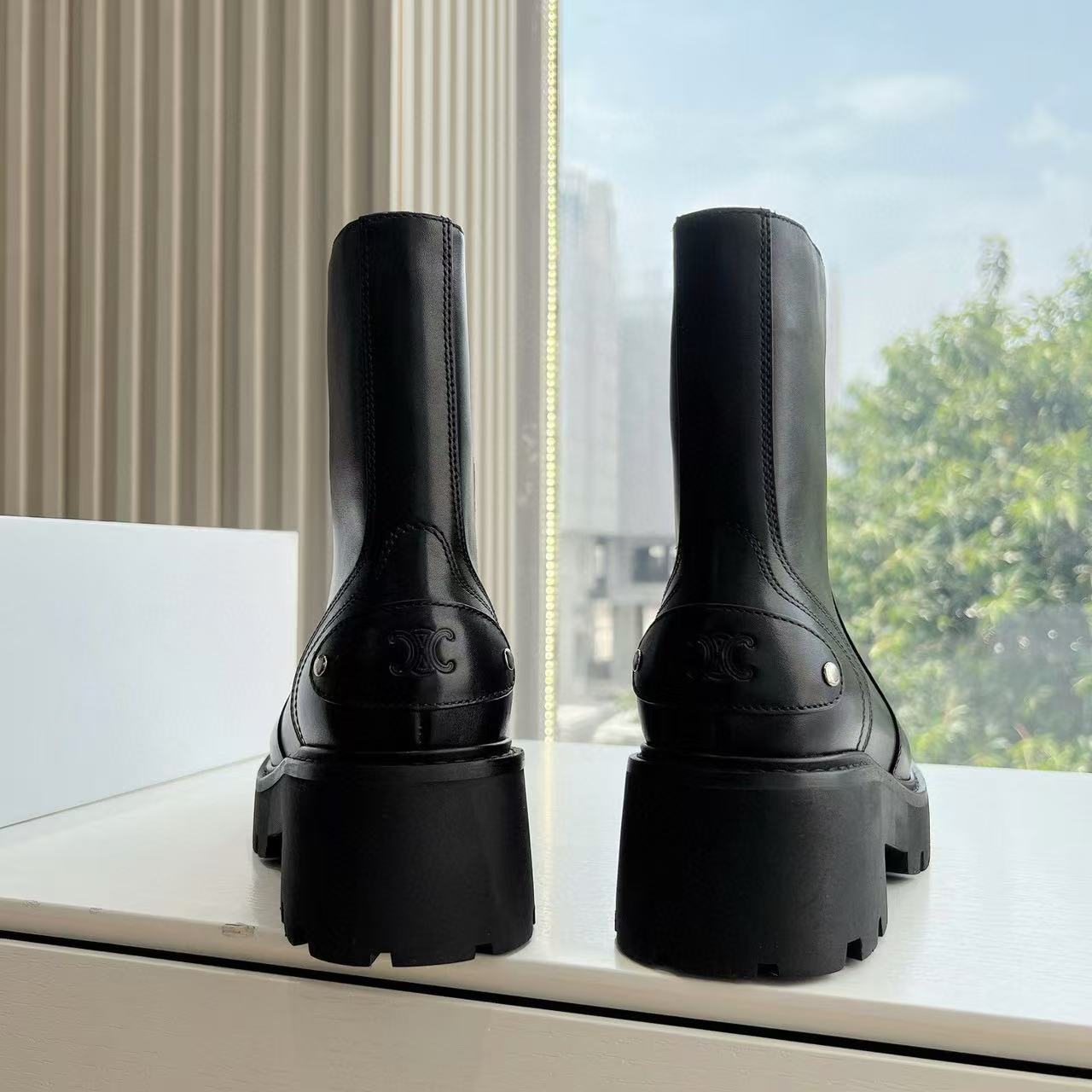 CEL1NE 上質な凱旋門シンプルショートブーツ【50％割引+送料無料】