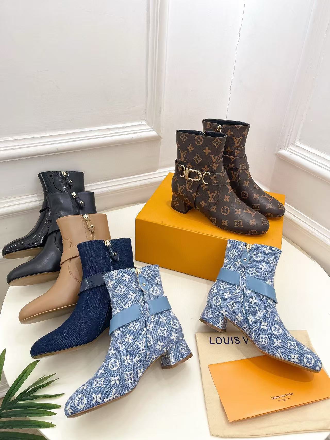 LV高品質メタルスプリングバックルブーツ【50％割引+送料無料】