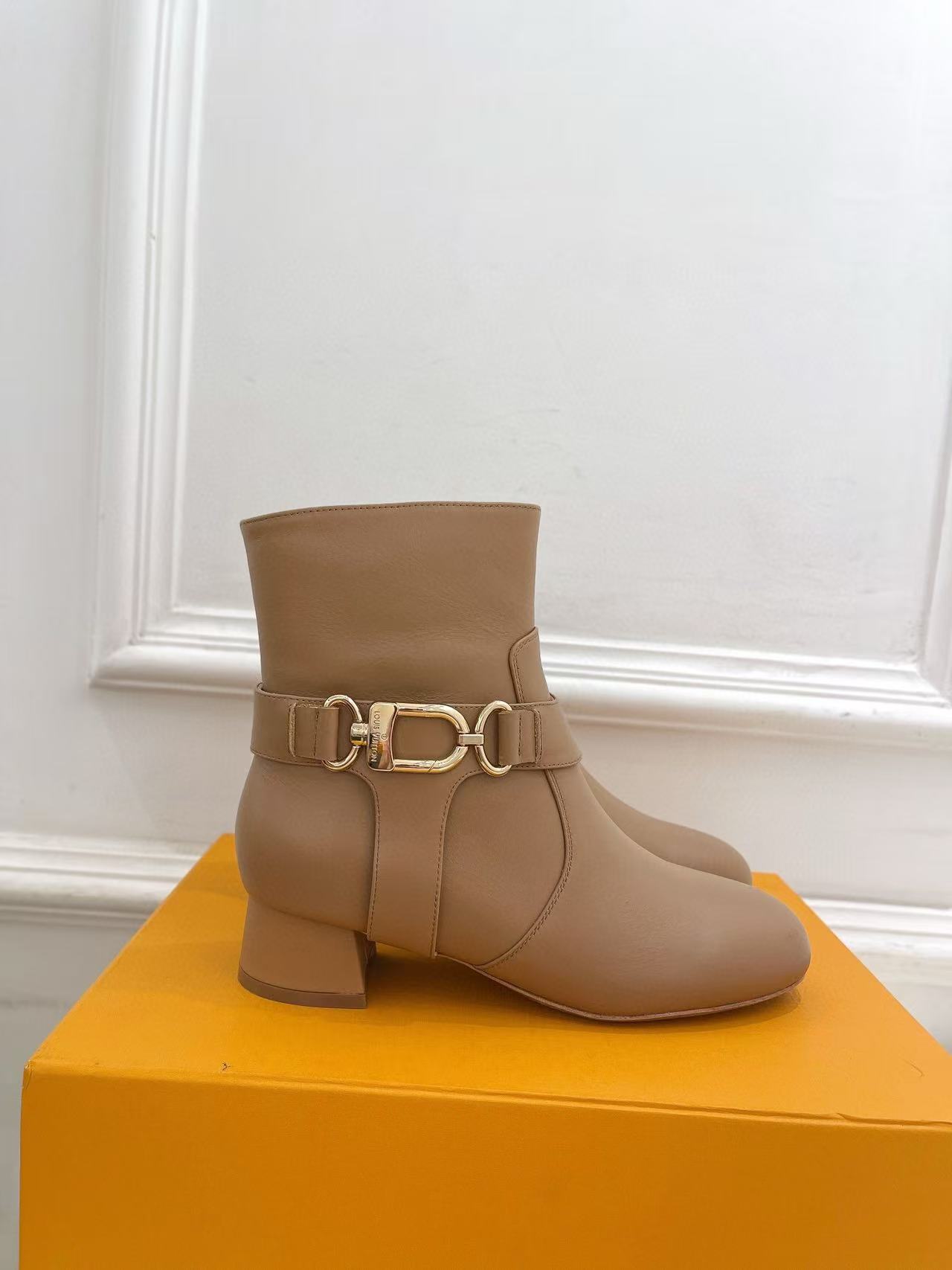 LV高品質メタルスプリングバックルブーツ【50％割引+送料無料】