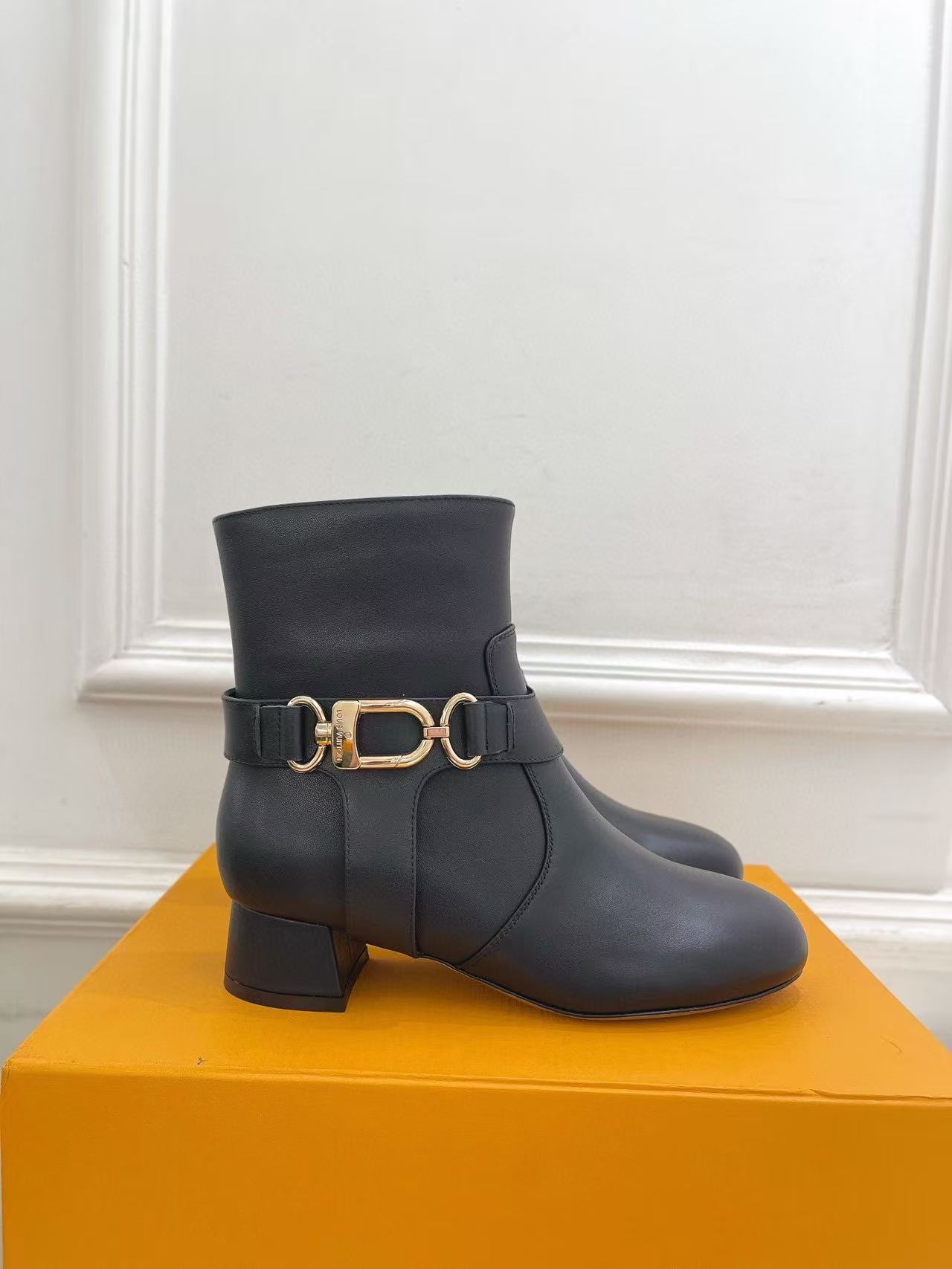 LV高品質メタルスプリングバックルブーツ【50％割引+送料無料】