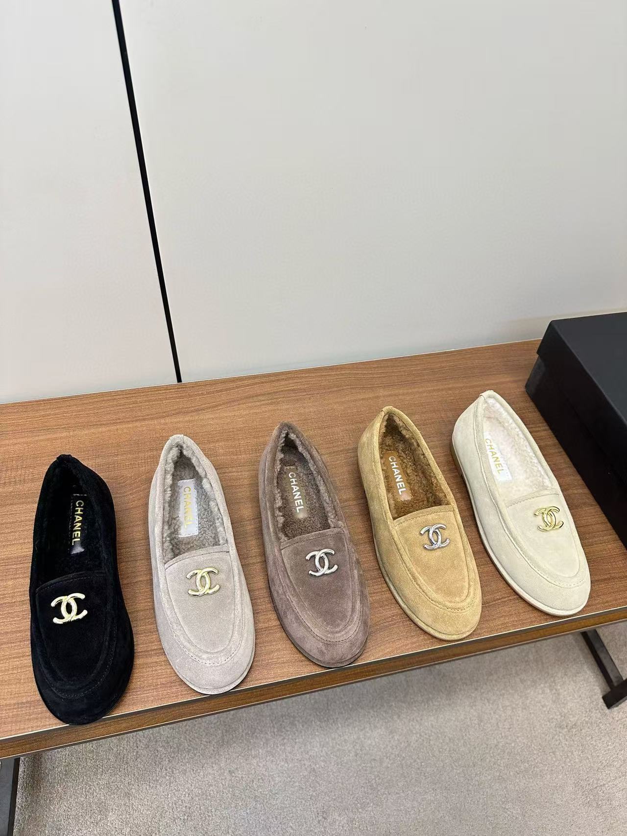 CHANE1 高品質ラムウールローファー【50％割引+送料無料】