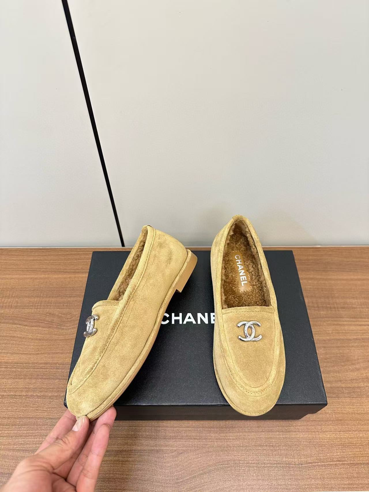 CHANE1 高品質ラムウールローファー【50％割引+送料無料】