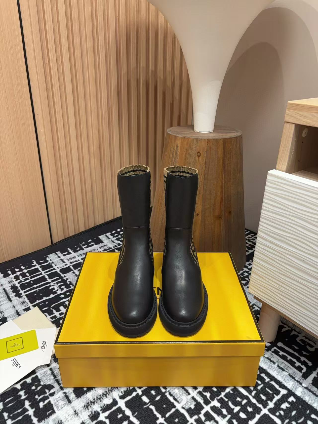 FEND1 高品質シープスキンブーツ【50％割引+送料無料】