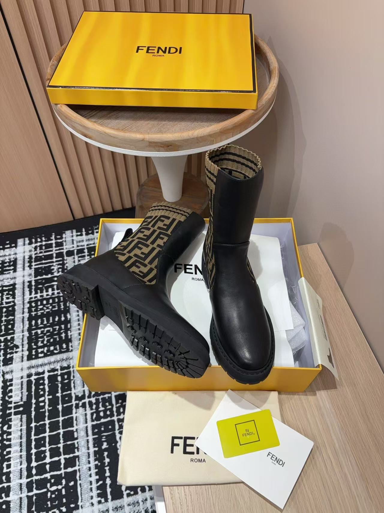 FEND1 高品質シープスキンブーツ【50％割引+送料無料】