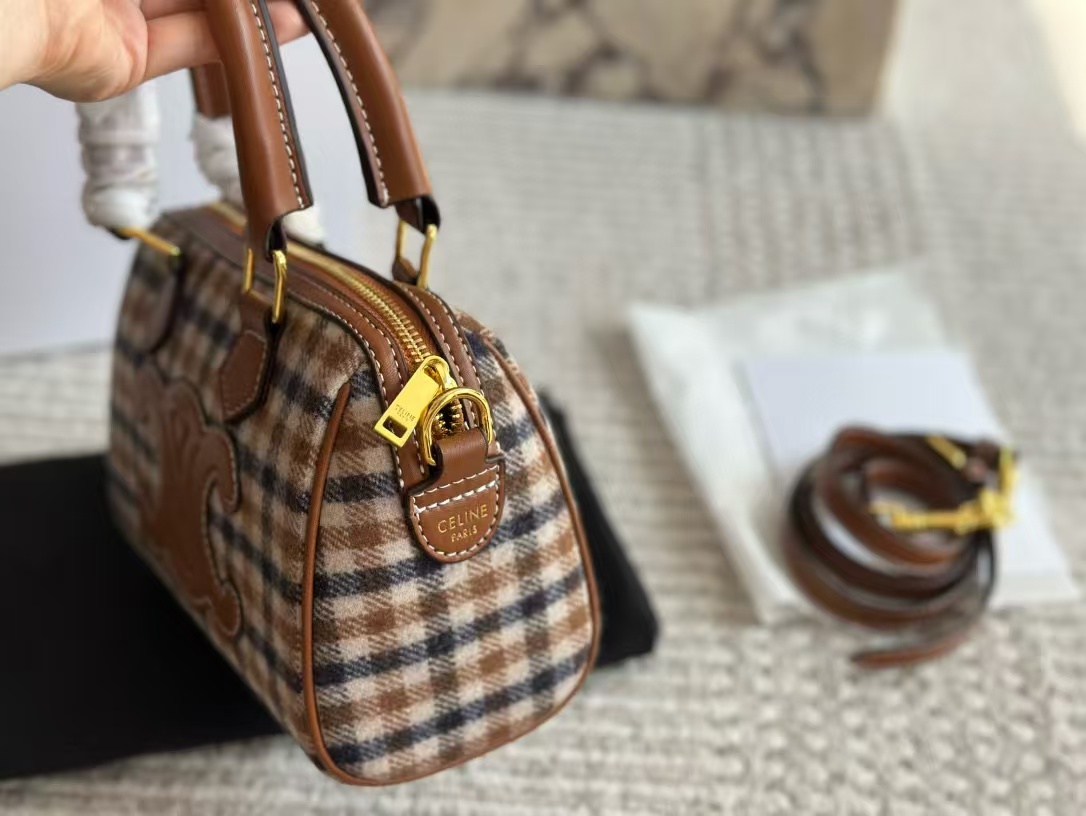 CEL1NE 凱旋門チェック柄ハンドバッグ【50％割引+送料無料】