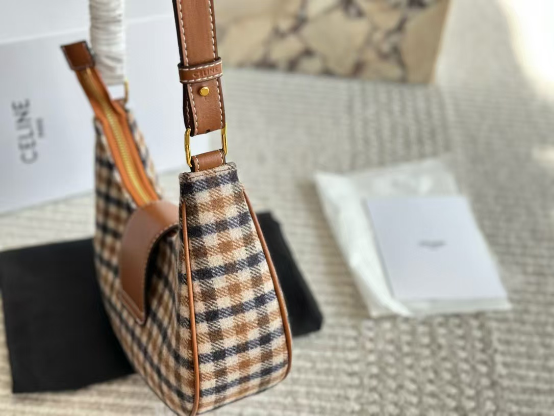 CEL1NE 凱旋門チェック柄脇下バッグ【50％割引+送料無料】