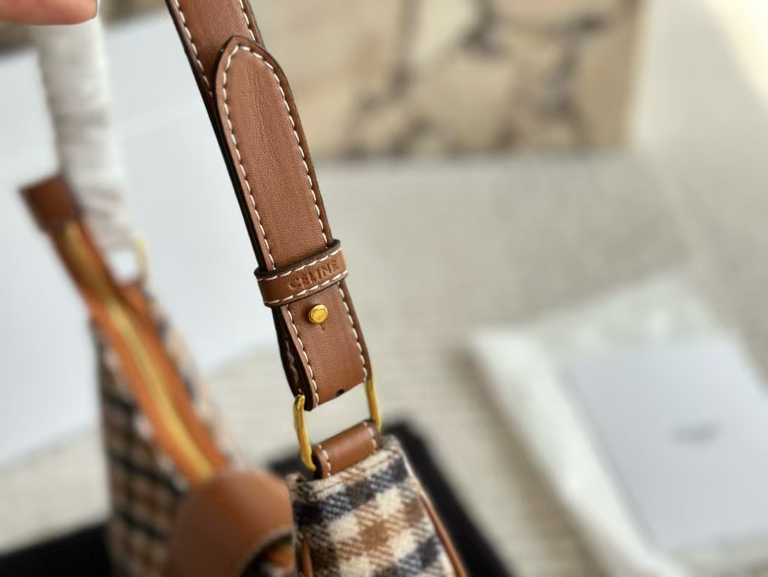 CEL1NE 凱旋門チェック柄脇下バッグ【50％割引+送料無料】