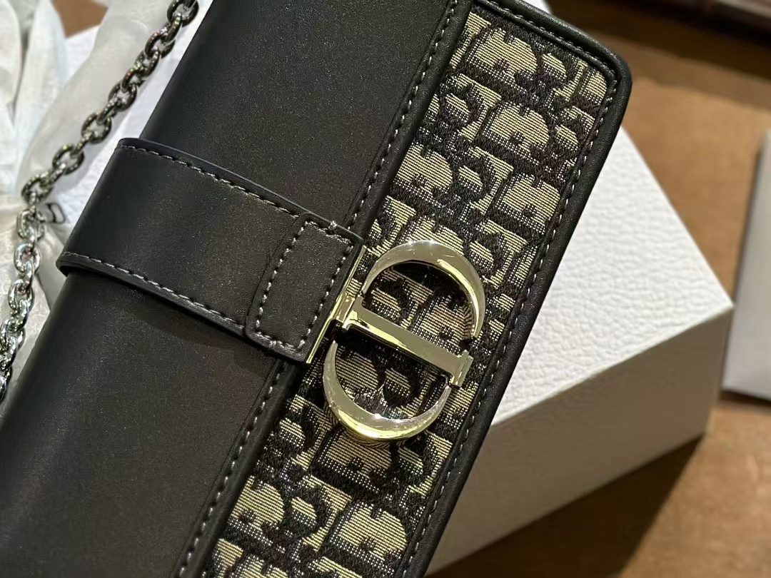 DI0R Montaigne老眼用クロスボディバッグ【50％割引+送料無料】