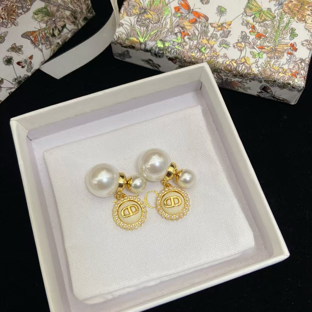 DI0R CD パール スタッド ピアス【50％割引+送料無料】