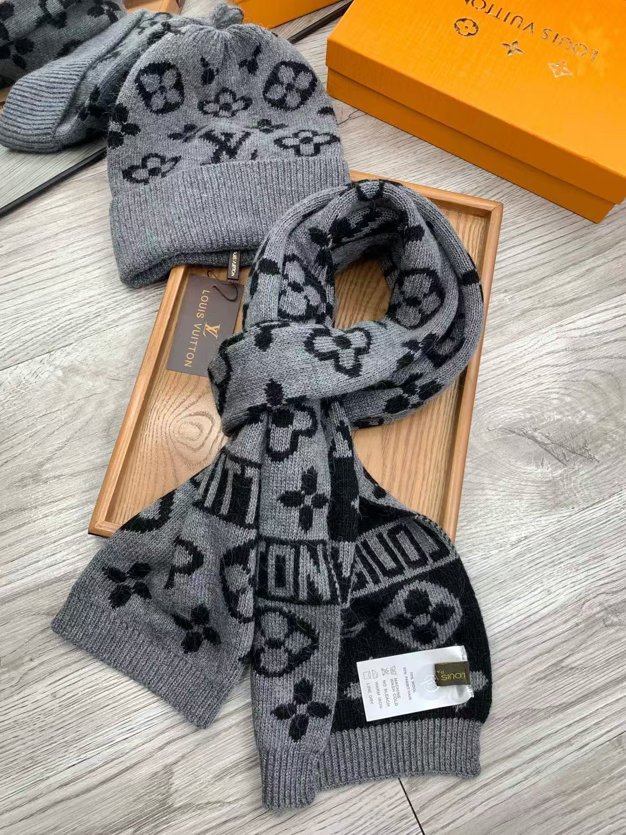 LVプリントウールハット+スカーフ2点セット【50％割引+送料無料】