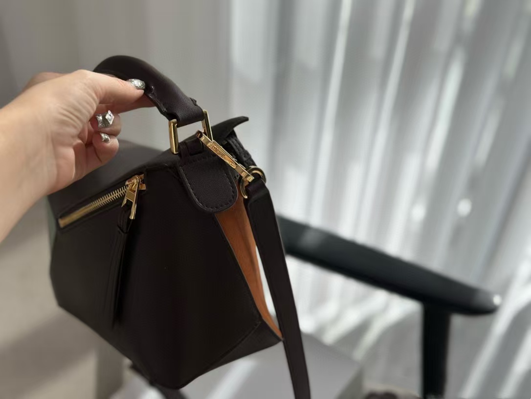 L0WEW ディアスキン カラーブロック クロスボディバッグ【 50％割引+送料無料】