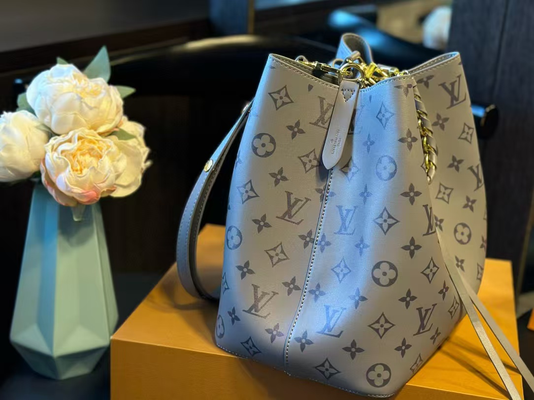 LV 新作バケットバッグ【 50％割引+送料無料】