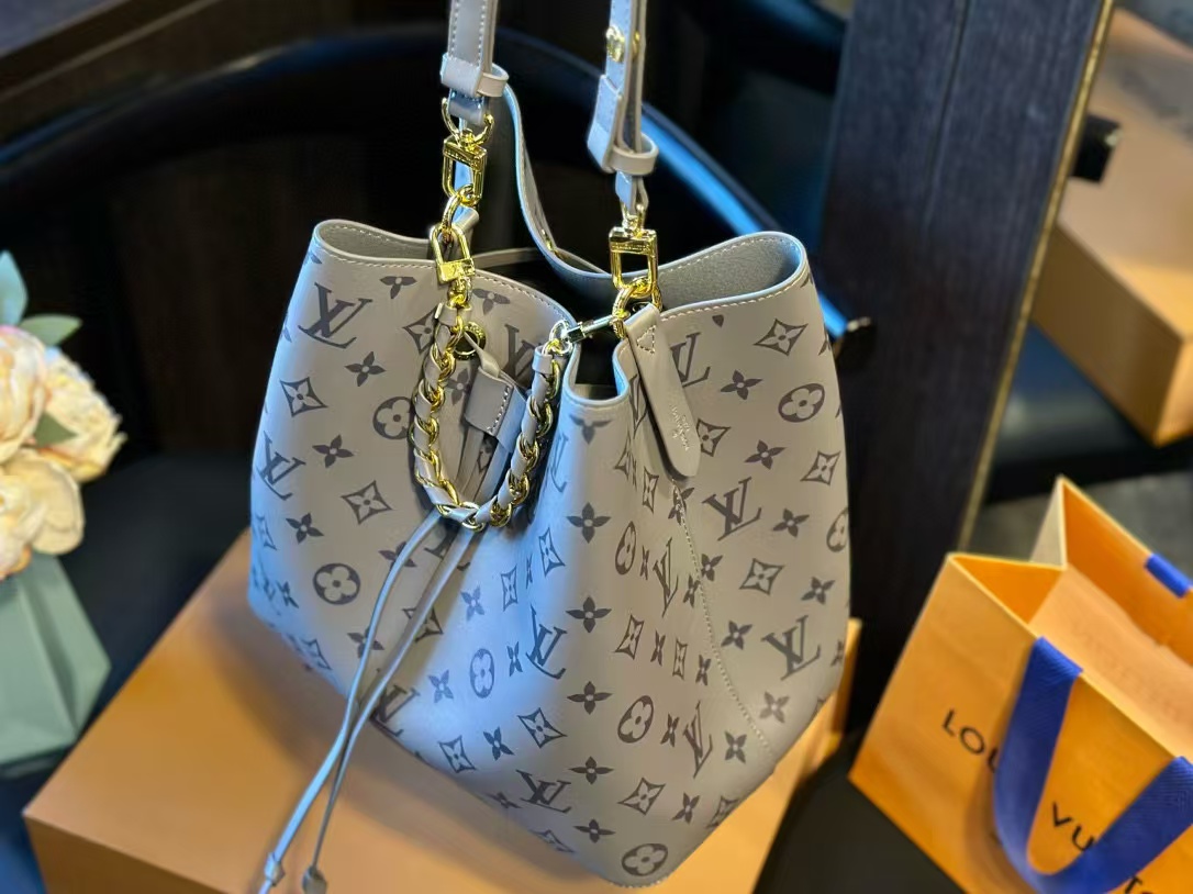 LV 新作バケットバッグ【 50％割引+送料無料】