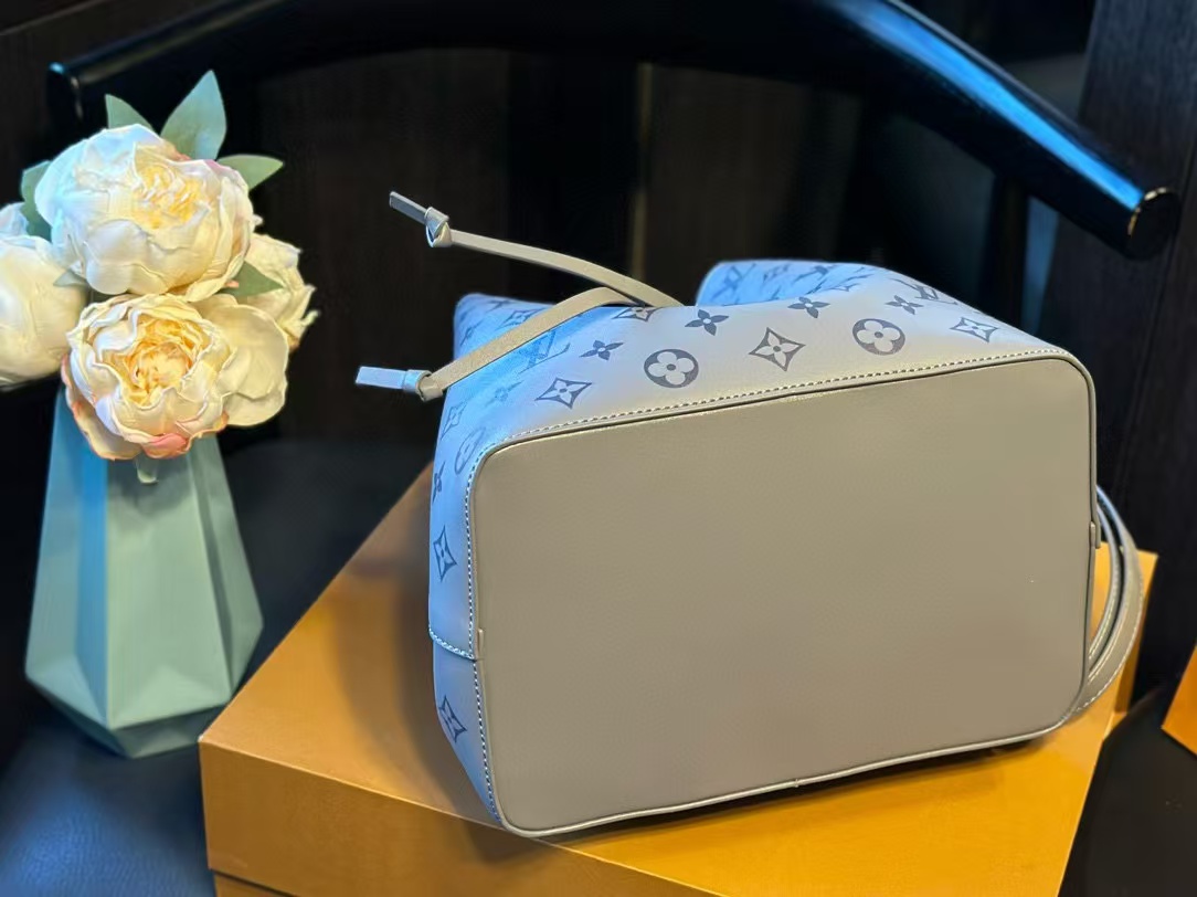 LV 新作バケットバッグ【 50％割引+送料無料】