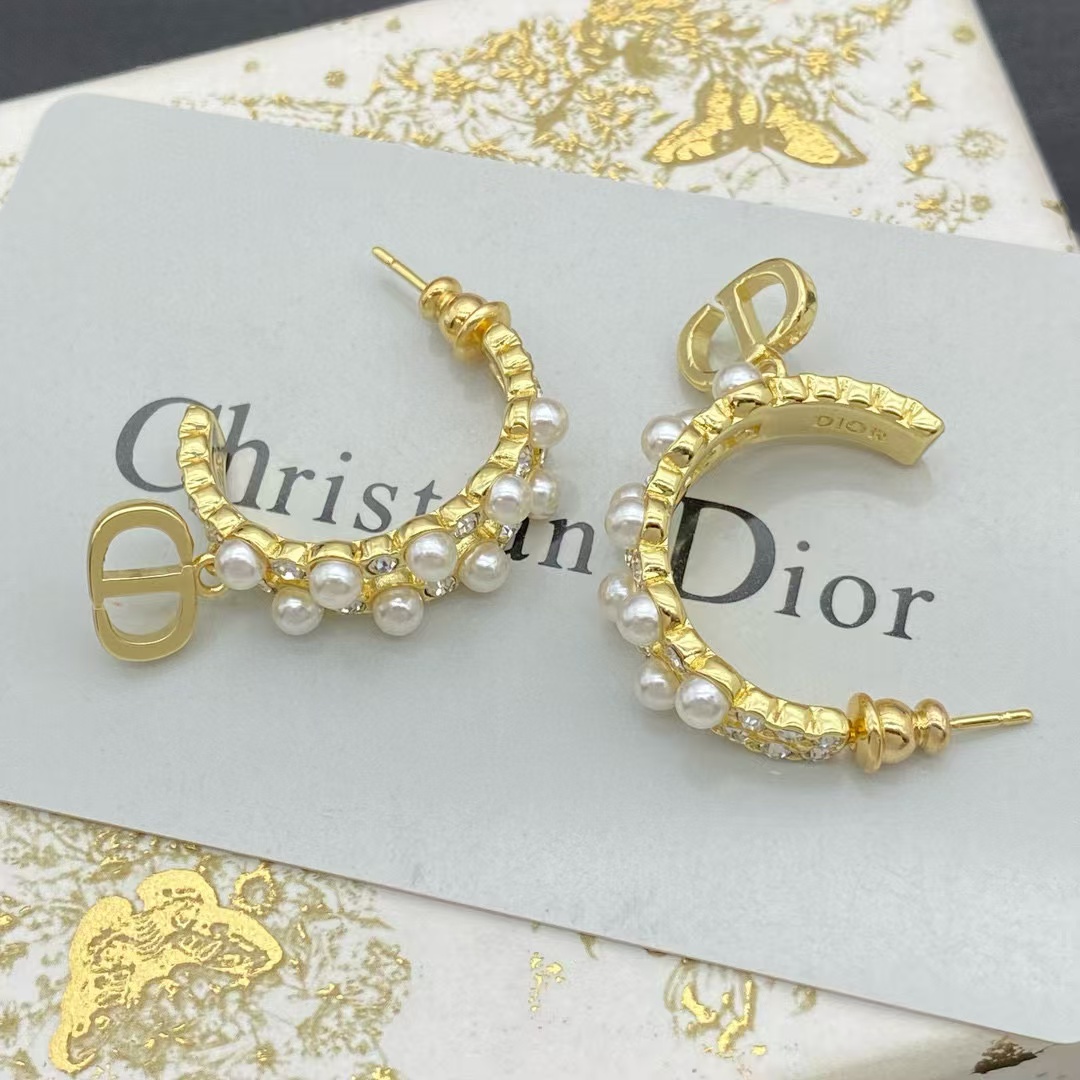 DI0R CDパールイヤリング【50％割引+送料無料】