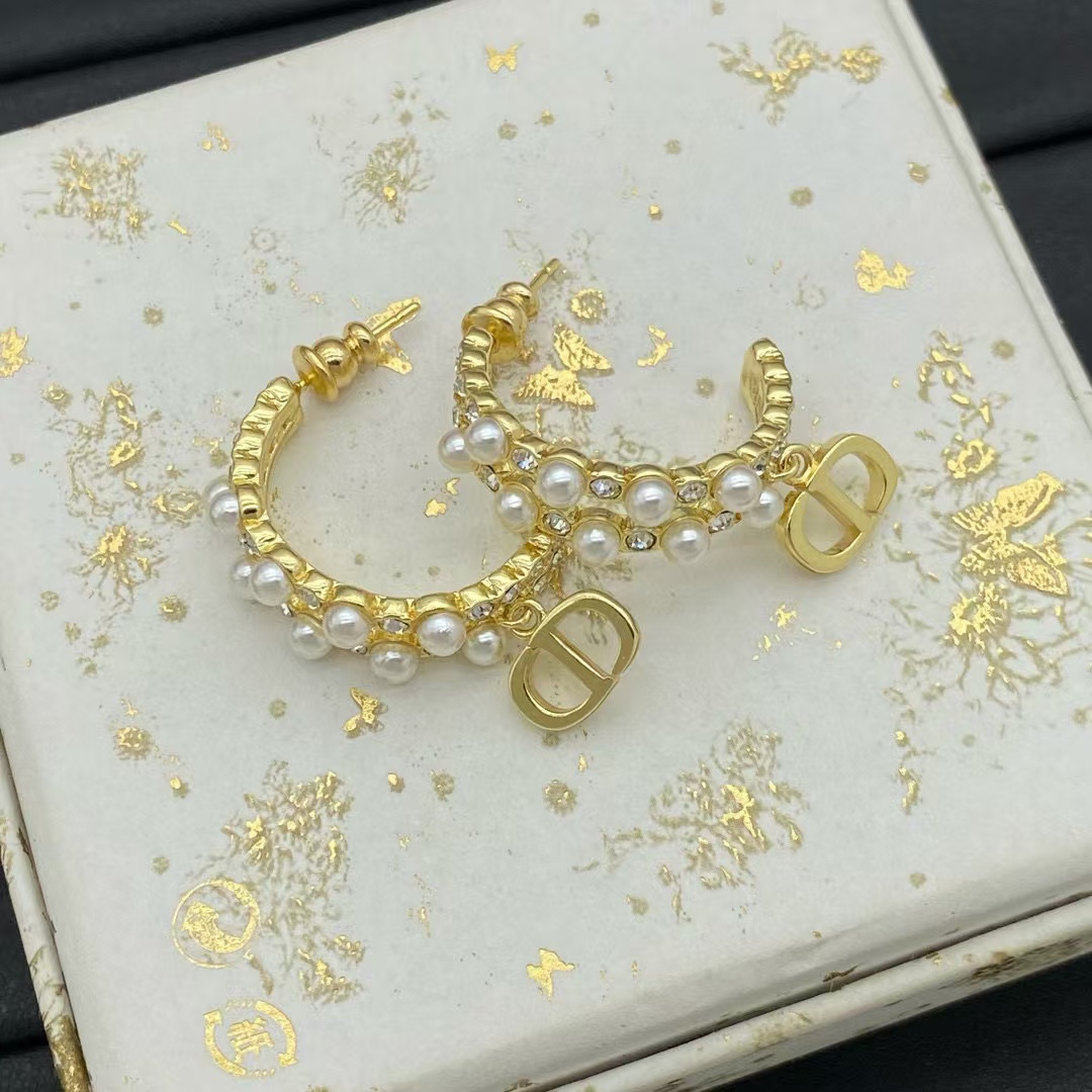 DI0R CDパールイヤリング【50％割引+送料無料】